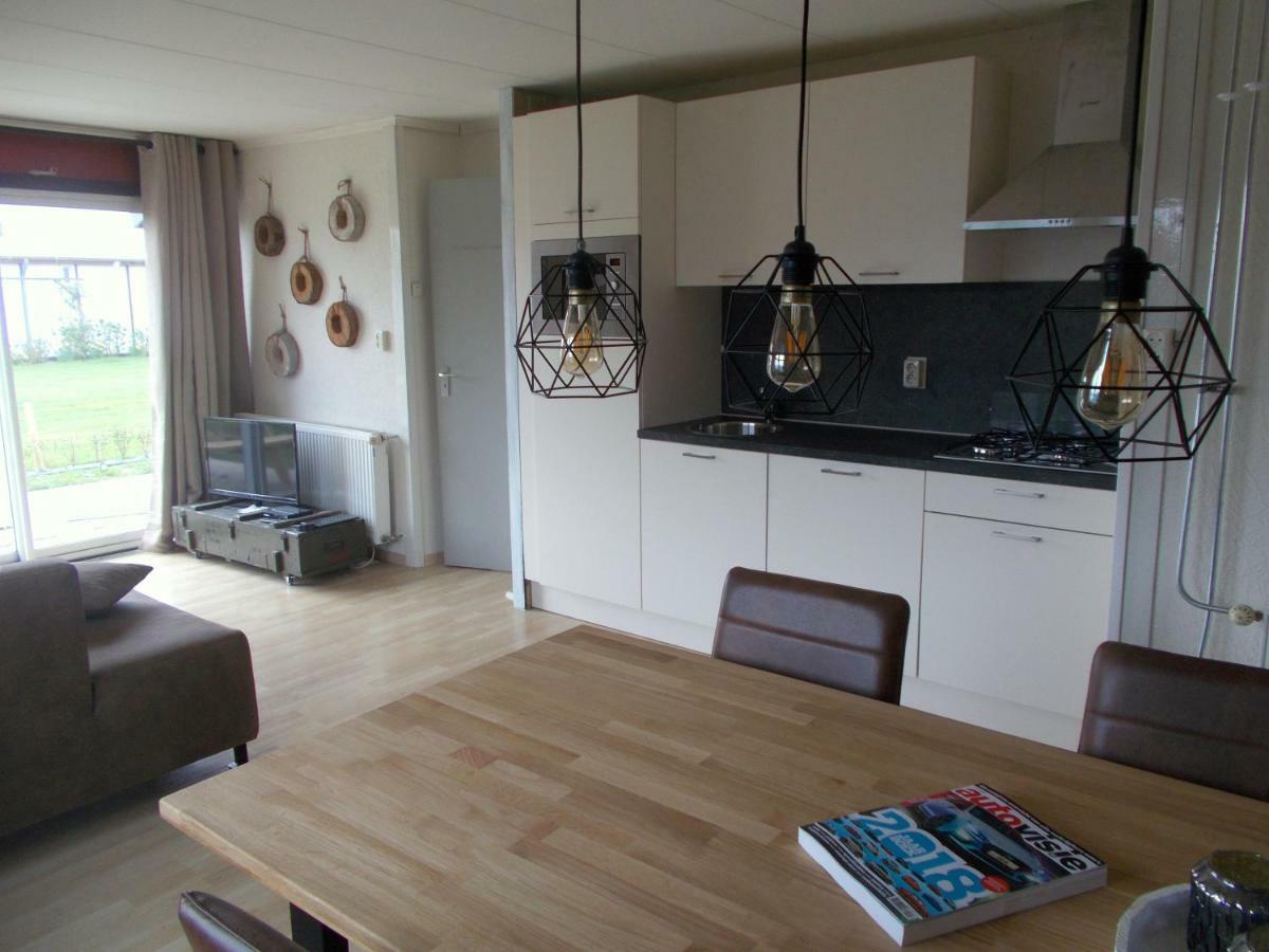 Het Dobbertje, Charmant Houten Huisje Sint Maartensvlotbrug Ngoại thất bức ảnh
